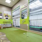 GOLFTEC Orland Park shaft wall and putting green